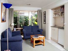 Bellevue Bed & Breakfast - Tourism Cairns 0