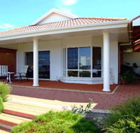 Close Encounters Bed and Breakfast - Tourism Cairns
