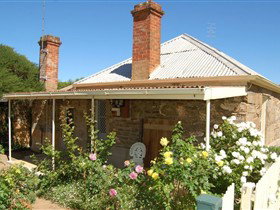 Blyth Cottage - Tourism Cairns 0