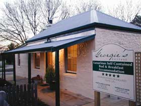 Georgie's Cottage - Tourism Cairns 0