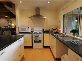 Brownlow SA Tourism Cairns