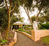 Correa Corner Bed  Breakfast - Tourism Cairns