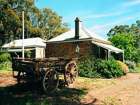 Reilly's Wines Heritage Cottages - Tourism Cairns 0