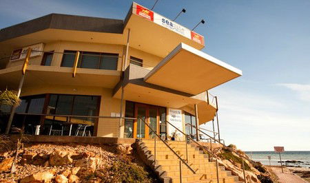 Seagate Bistro Motel - Tourism Cairns 1