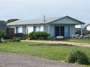 Coorong Waterfront Retreat - Tourism Cairns 1