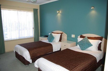 Lake View Apartments - Tourism Cairns 4