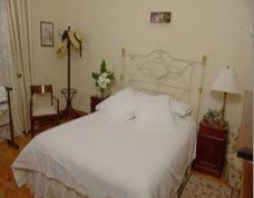 Miriams Cottage - Tourism Cairns 3