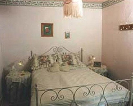 Lavender Cottage Bed And Breakfast Accommodation - Tourism Cairns 1