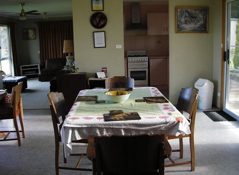 The Folly Holiday Home - Tourism Cairns 4