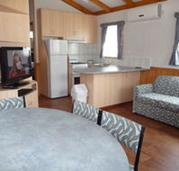Victor Harbor Holiday and Cabin Park - Tourism Cairns