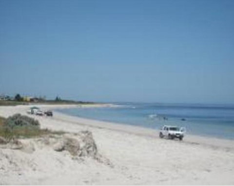 Kingston Shore Villas - Tourism Cairns 0