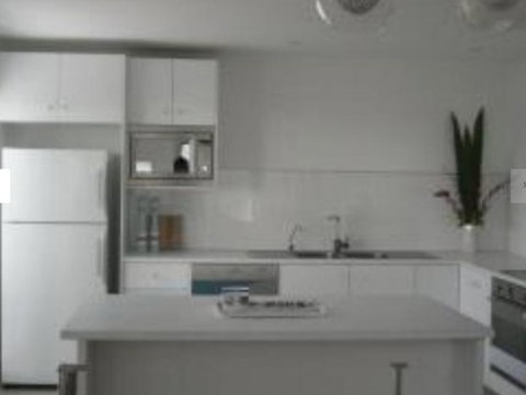 Kingston Shore Villas - Tourism Cairns 1