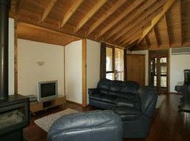 McLaren Ridge 4 - McLaren Ridge Log Cabins - Tourism Cairns 1