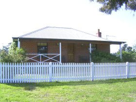 Miranda Cottage - Tourism Cairns 0