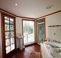 Love Grove Guest House - Tourism Cairns
