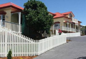 Quayside Cottages - Tourism Cairns 0