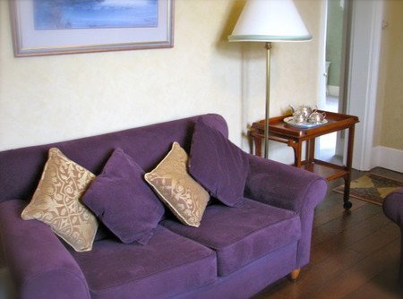 Crescentfield Cottage - Tourism Cairns 3