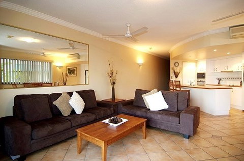 Mediterranean Beachfront Apartments - Tourism Cairns 1