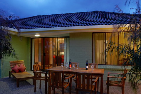 Wyndham Seven Mile Beach - Tourism Cairns 5
