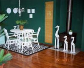 Chalet Chic - Tourism Cairns 0