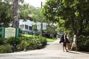 Halse Lodge Backpackers Hostel YHA - Tourism Cairns 0