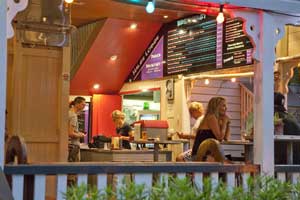 Halse Lodge Backpackers Hostel YHA - Tourism Cairns 3