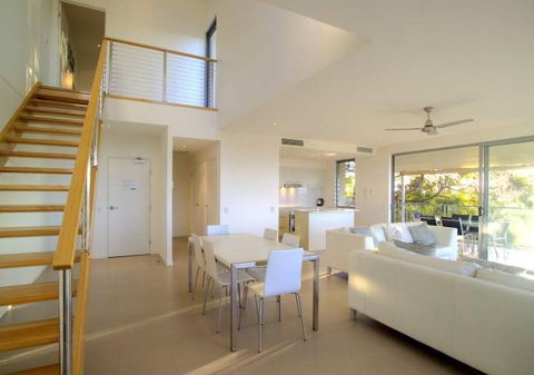 Rainbow Sea Resort - Tourism Cairns 0