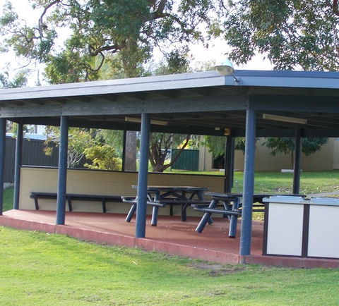 Ocean Lake Caravan Park - Tourism Cairns 4