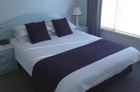 Breakers Apartments Mollymook - Tourism Cairns 3