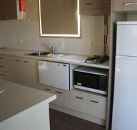 Bowlo Holiday Cabins - Tourism Cairns