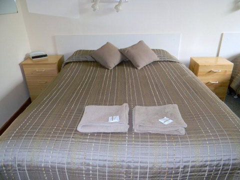 Bombala Maneroo Motel - Tourism Cairns 0