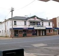 Globe Hotel Bombala - Tourism Cairns