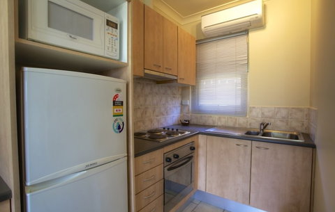 Tumut Apartments - Tourism Cairns 3