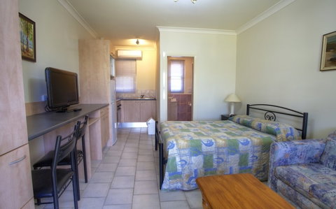 Tumut Apartments - Tourism Cairns 4
