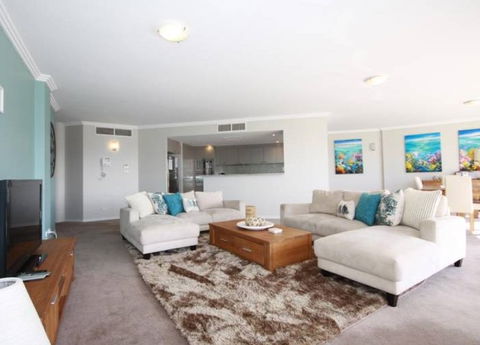 Unit 11 Oasis - Tourism Cairns 4