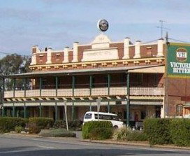 Commercial Hotel Barellan - Tourism Cairns 0
