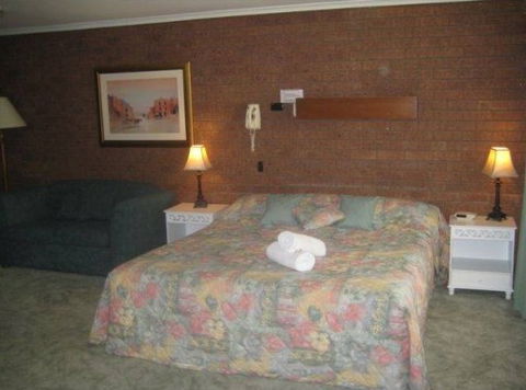 Greenacres Motel - Tourism Cairns 2