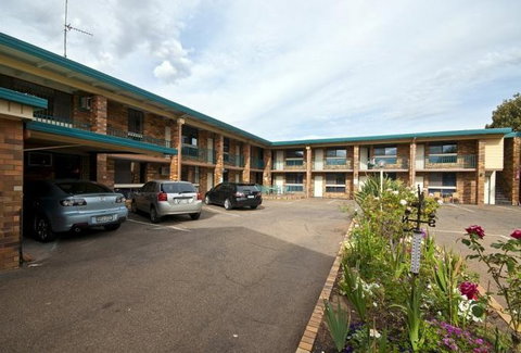 Fig Tree Motel - Tourism Cairns 2