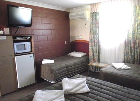 Clansman Motel - Tourism Cairns 1