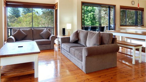 Burra By The Beach - Tourism Cairns 4