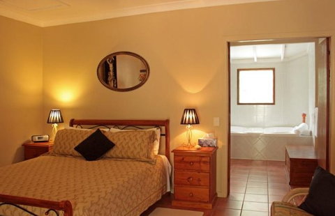 Chez Vous Villas - Tourism Cairns 0