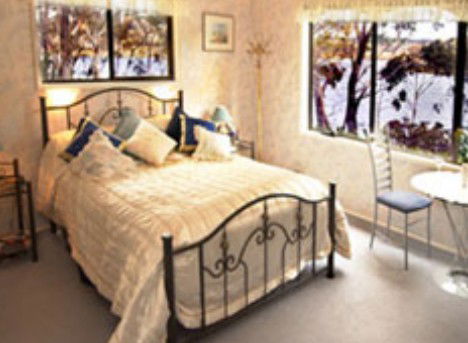 Blue Mountains Lakeside Bed And Breakfast - Tourism Cairns 1