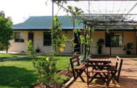 Burns B And B And Yabby Farm - Tourism Cairns 3