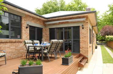 Belle La Rue - Tourism Cairns 0