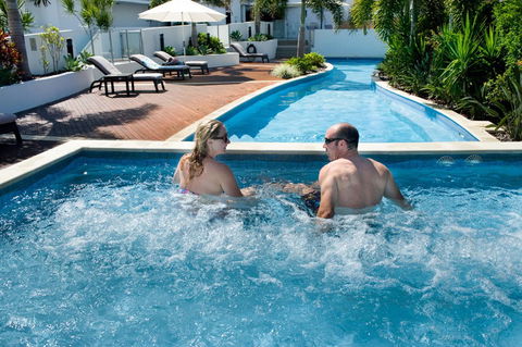 Manta Bargara Resort - Tourism Cairns 3