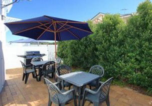 Koola Beach Apartments Bargara - Tourism Cairns 1
