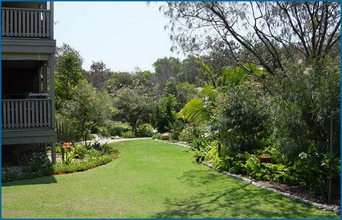 Fraser Island Hideaway - Tourism Cairns 1