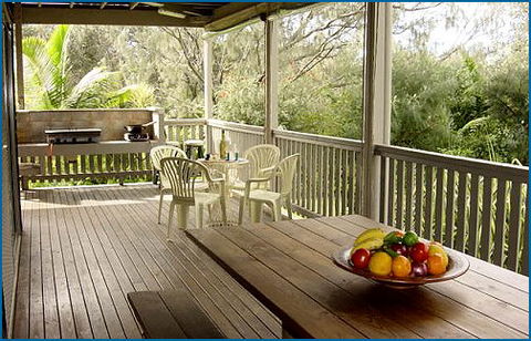 Fraser Island Hideaway - Tourism Cairns 3
