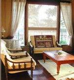 Flora Alba Cottage And Jacaranda On Pallas - Tourism Cairns 5