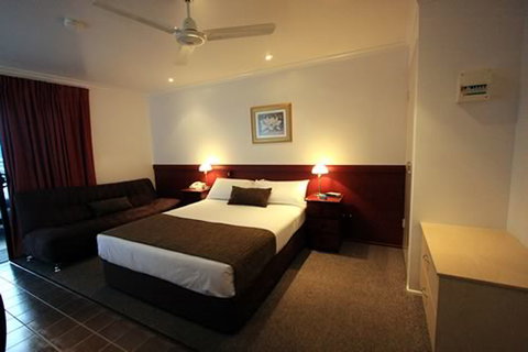 Xenia Central Studio Accommodation - Tourism Cairns 1